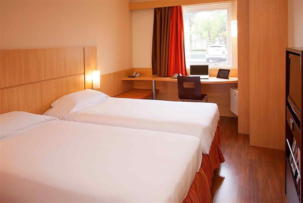Ibis Curitiba Aeroporto Hotel São José dos Pinhais Szoba fotó